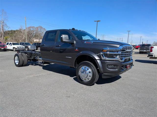 2026 RAM Ram 5500 Chassis Cab RAM 5500 BIG HORN CHASSIS CREW CAB 4X4 84 CA 2026 RAM Ram 5500 Chassis Cab RAM 5500 BIG HORN CHASSIS CREW CAB 4X4 84 CA