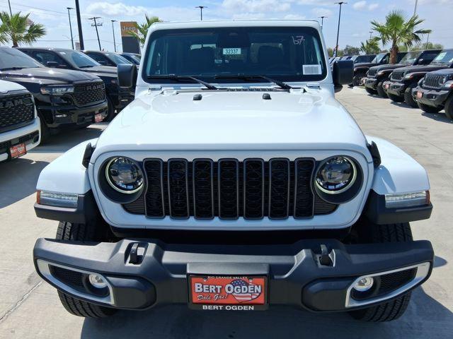 2026 Jeep Gladiator GLADIATOR SAHARA 4X4