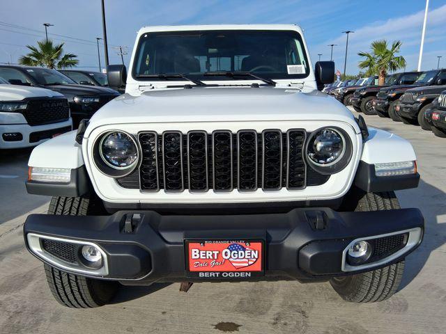 2026 Jeep Gladiator GLADIATOR SAHARA 4X4