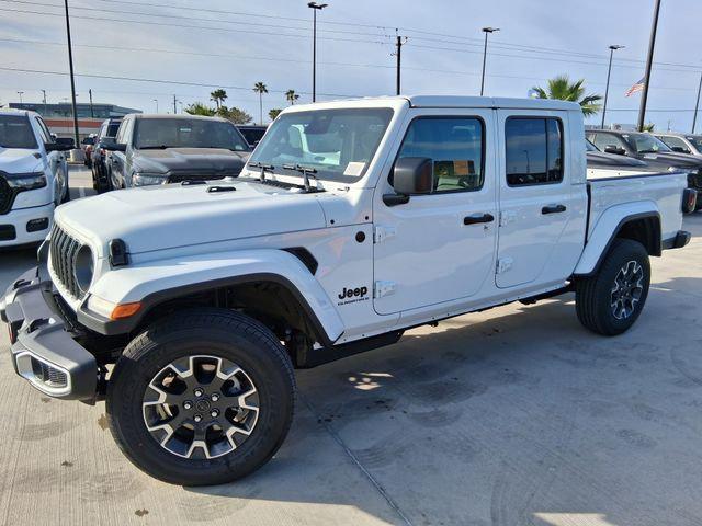 2026 Jeep Gladiator GLADIATOR SAHARA 4X4