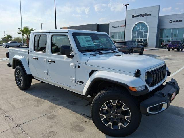 2026 Jeep Gladiator GLADIATOR SAHARA 4X4