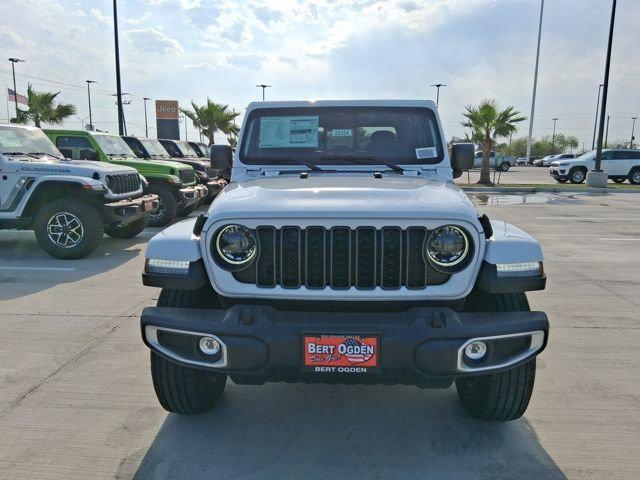 2026 Jeep Gladiator GLADIATOR SAHARA 4X4