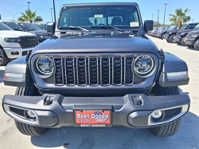 2026 Jeep Gladiator GLADIATOR SAHARA 4X4