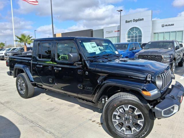 2026 Jeep Gladiator GLADIATOR SAHARA 4X4