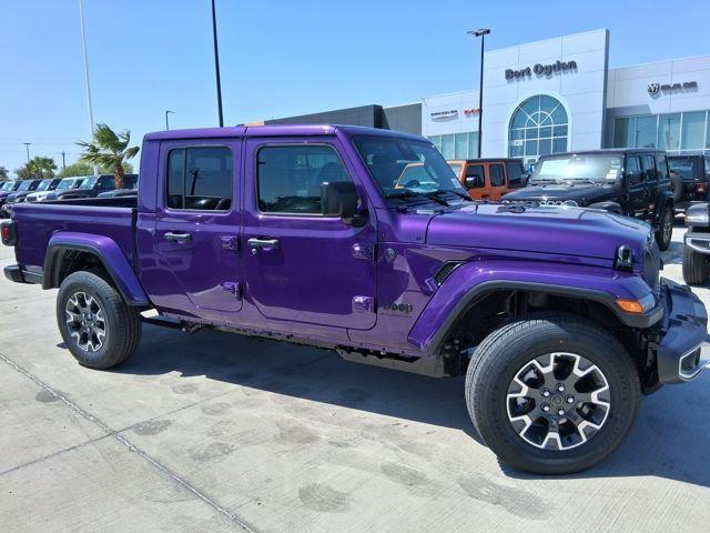 2026 Jeep Gladiator GLADIATOR SAHARA 4X4