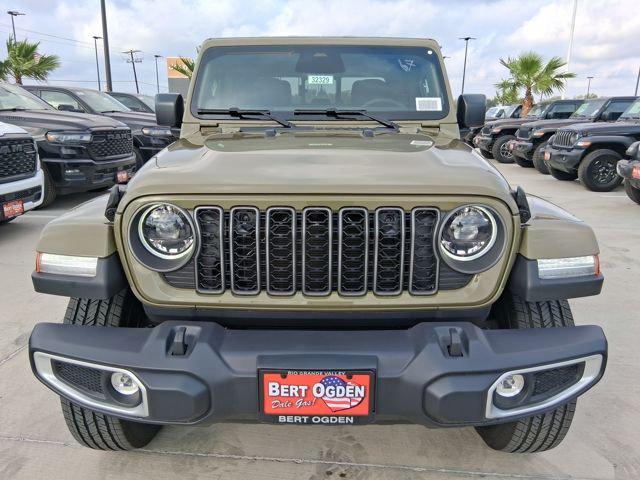 2026 Jeep Gladiator GLADIATOR SAHARA 4X4