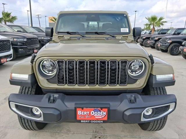 2026 Jeep Gladiator GLADIATOR SAHARA 4X4
