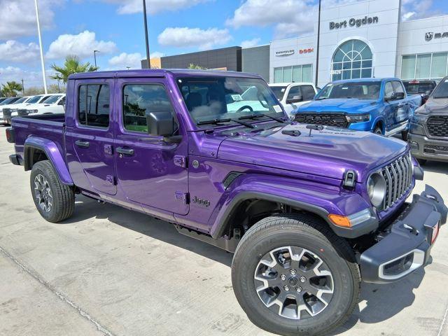 2026 Jeep Gladiator GLADIATOR SAHARA 4X4