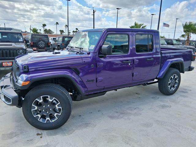 2026 Jeep Gladiator GLADIATOR SAHARA 4X4