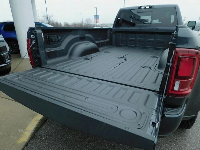 2026 Ram 3500 Laramie Crew Cab 4x4 8' Box