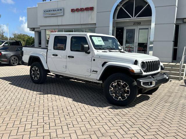 2026 Jeep Gladiator GLADIATOR SAHARA 4X4
