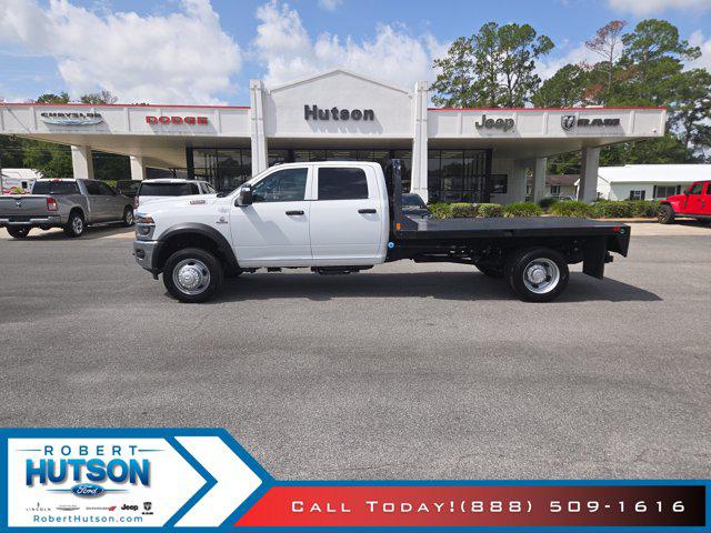 2026 RAM 5500 Chassis RAM 5500 TRADESMAN CHASSIS CREW CAB 4X4 84 CA