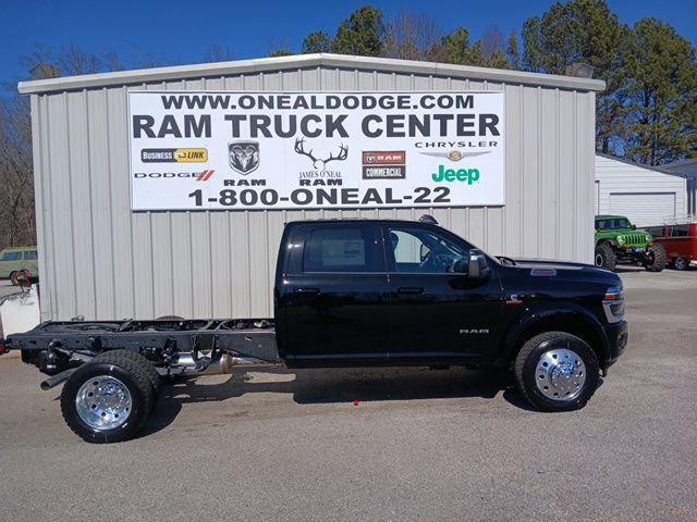 2026 RAM Ram 4500 Chassis Cab RAM 4500 BIG HORN CHASSIS CREW CAB 4X4 60 CA