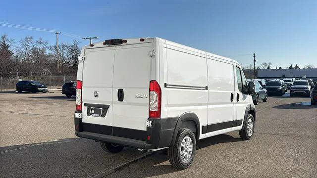 2026 Ram ProMaster Cargo Van SLT Low Roof 136" WB