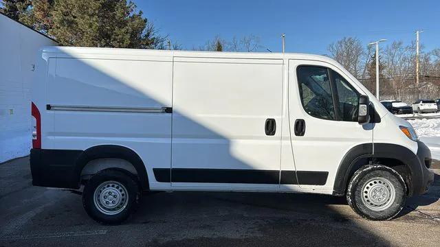 2026 Ram ProMaster Cargo Van Tradesman Low Roof 136" WB w/Pass Seat
