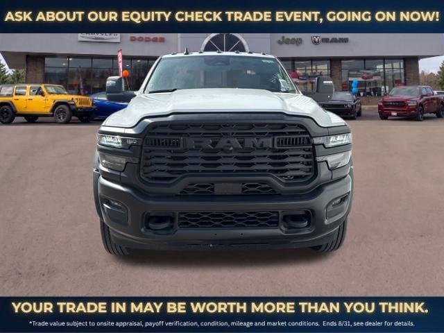 2026 RAM 5500 Chassis RAM 5500 TRADESMAN CHASSIS CREW CAB 4X4 60 CA