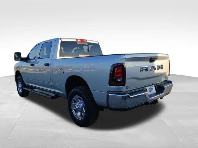 2026 RAM Ram 3500 RAM 3500 TRADESMAN CREW CAB 4X4 64 BOX