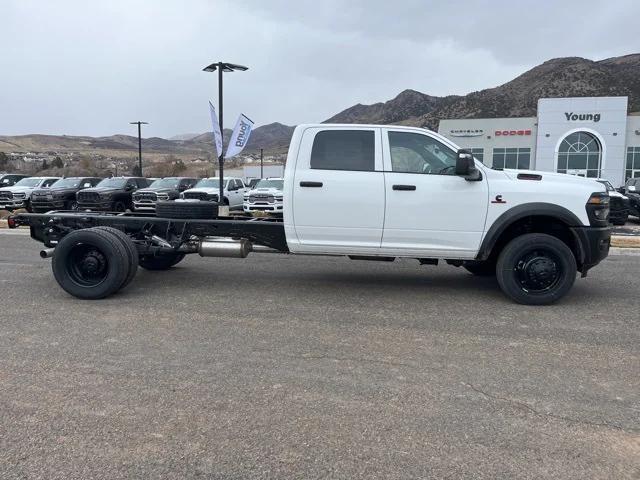 2026 RAM Ram 5500 Chassis Cab RAM 5500 TRADESMAN CHASSIS CREW CAB 4X4 84 CA