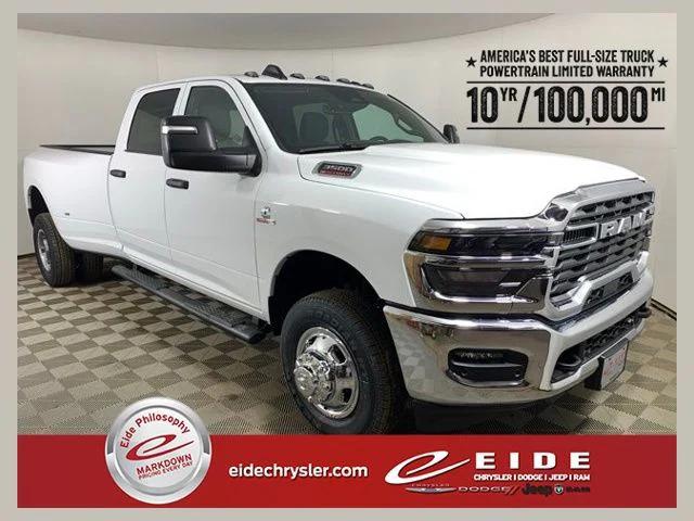 2026 RAM Ram 3500 RAM 3500 TRADESMAN CREW CAB 4X4 8 BOX