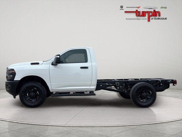 2026 RAM Ram 3500 Chassis Cab RAM 3500 TRADESMAN CHASSIS REGULAR CAB 4X4 60 CA