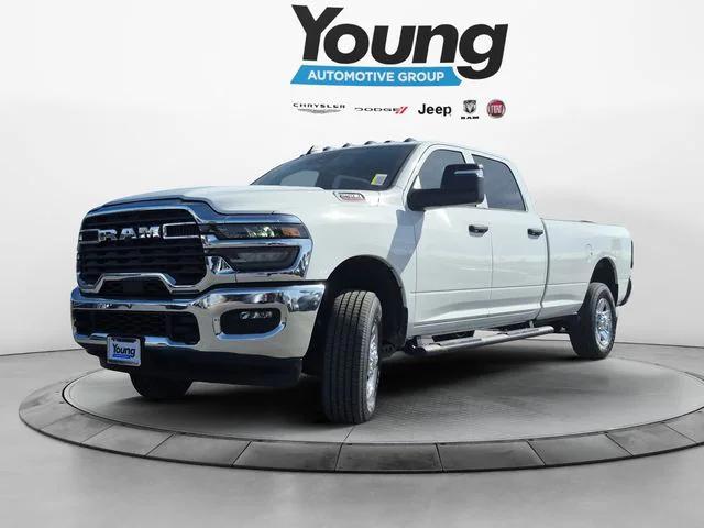 2026 RAM Ram 2500 RAM 2500 TRADESMAN CREW CAB 4X4 8 BOX