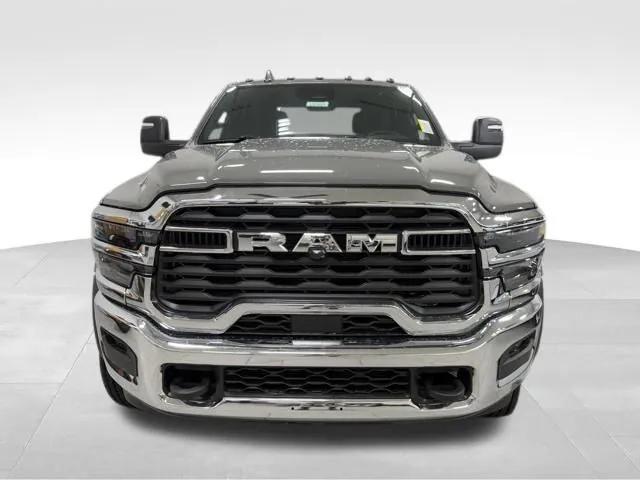 2026 RAM Ram 5500 Chassis Cab RAM 5500 BIG HORN CHASSIS CREW CAB 4X4 60 CA 2026 RAM Ram 5500 Chassis Cab RAM 5500 BIG HORN CHASSIS CREW CAB 4X4 60 CA