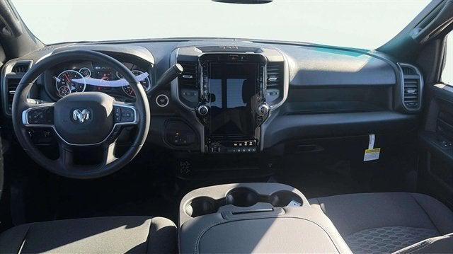 2026 RAM Ram 3500 RAM 3500 TRADESMAN CREW CAB 4X4 8 BOX