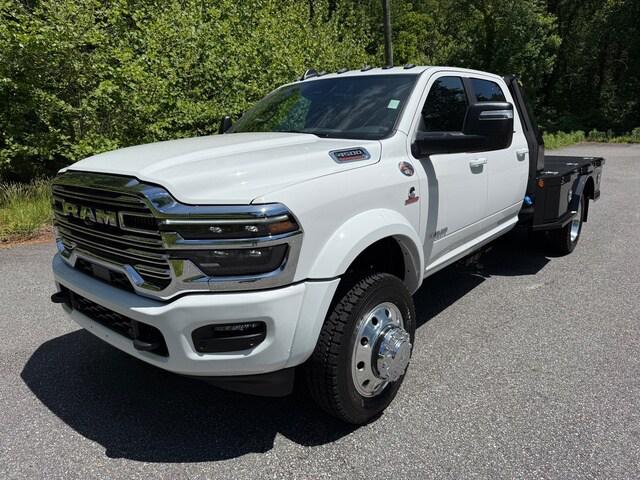 2026 RAM Ram 4500 Chassis Cab RAM 4500 BIG HORN CHASSIS CREW CAB 4X4 60 CA