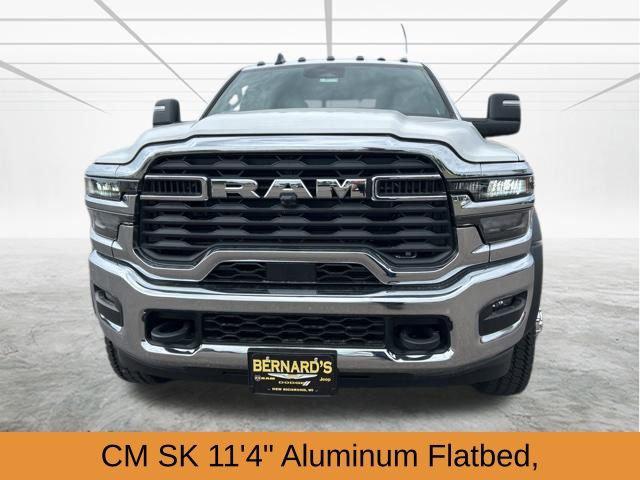 2026 RAM 5500 Chassis RAM 5500 TRADESMAN CHASSIS CREW CAB 4X4 84 CA