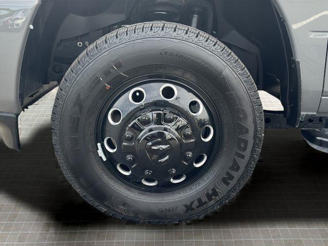 2026 Ram 3500 Laramie Crew Cab 4x4 8' Box