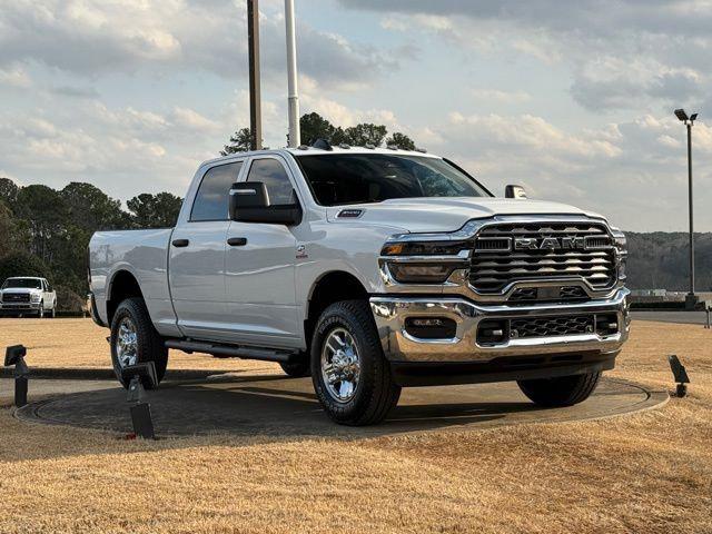 2026 RAM Ram 3500 RAM 3500 TRADESMAN CREW CAB 4X4 64 BOX