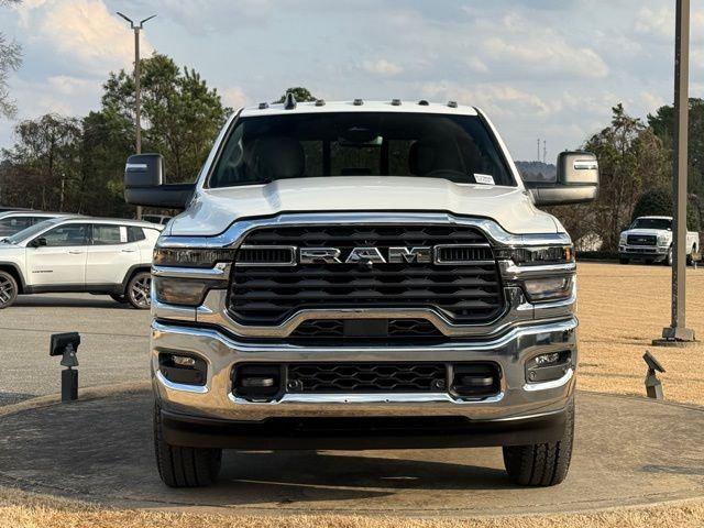 2026 RAM Ram 3500 RAM 3500 TRADESMAN CREW CAB 4X4 64 BOX