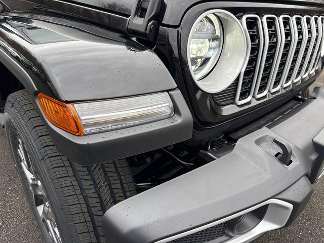 2026 Jeep Wrangler 4-Door Sahara 4x4