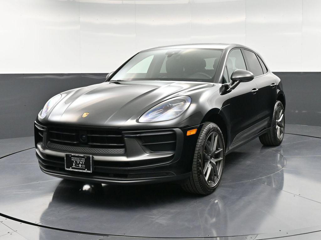 /2024 Porsche Macan
