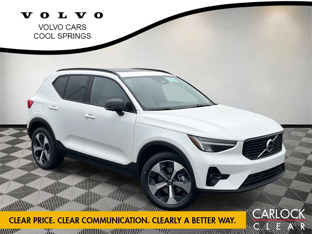 2026 Volvo XC40 Plus's photo