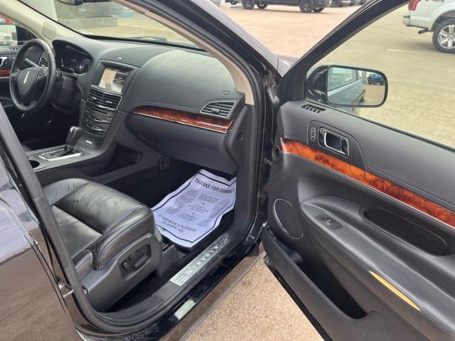 2019 Lincoln MKT Reserve