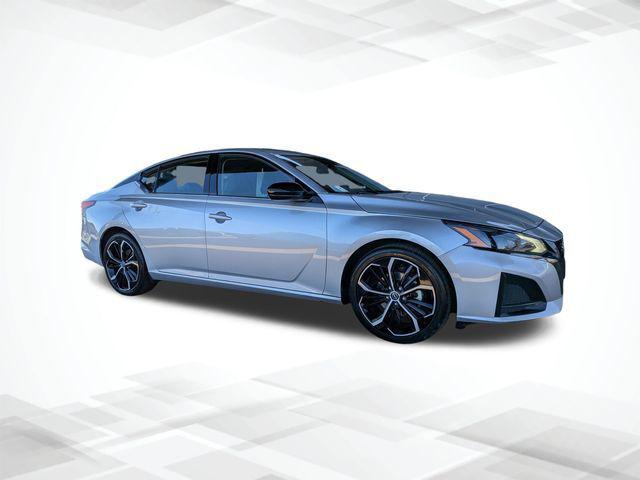 2024 Nissan Altima SR FWD 2024 Nissan Altima SR FWD