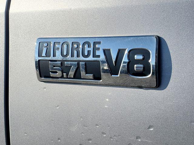 2014 Toyota Tundra SR5 5.7L V8