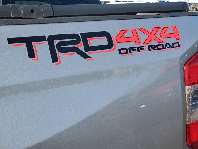 2014 Toyota Tundra SR5 5.7L V8