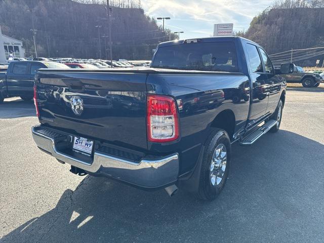2022 RAM 3500 Big Horn Crew Cab 4x2 64 Box