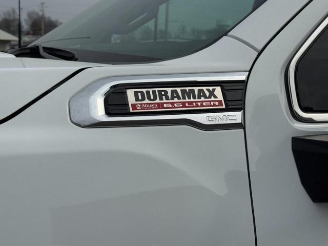 2023 GMC Sierra 2500HD 4WD Crew Cab Standard Bed SLT