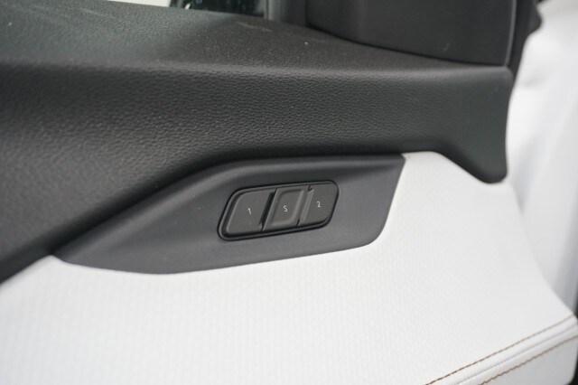 2026 Jeep Cherokee Overland 4x4
