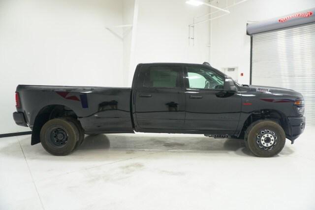 2026 Ram 3500 Lone Star Crew Cab 4x4 8' Box