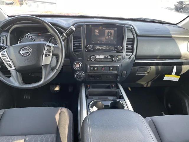 2024 Nissan TITAN XD Crew Cab SV 4x4