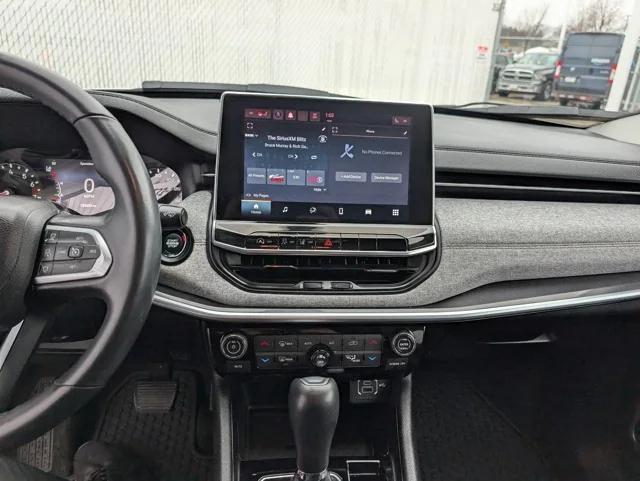 2022 Jeep Compass Latitude Lux 4x4