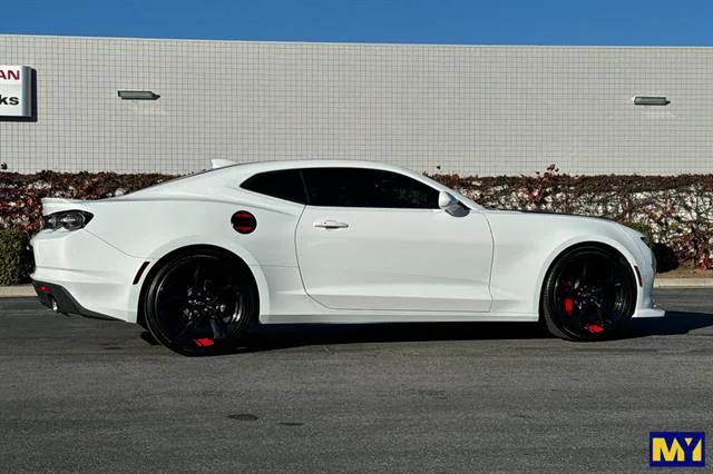 2023 Chevrolet Camaro RWD Coupe 2LT