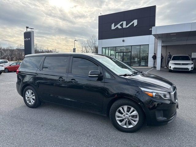 2017 Kia Sedona LX