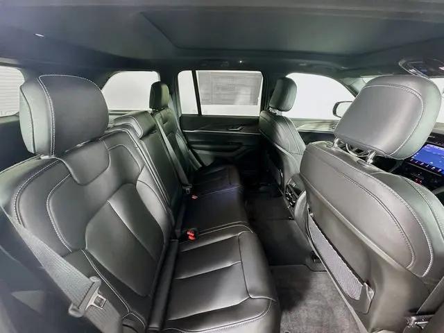 2025 Jeep Grand Cherokee Limited 4x4
