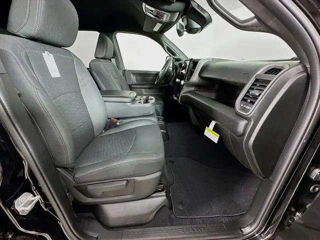 2026 Ram 2500 Black Express Crew Cab 4x4 8" Box
