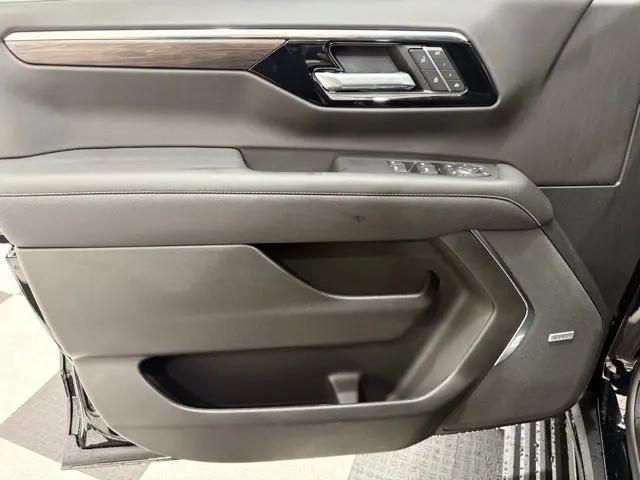 2026 Chevrolet Tahoe 4WD Premier
